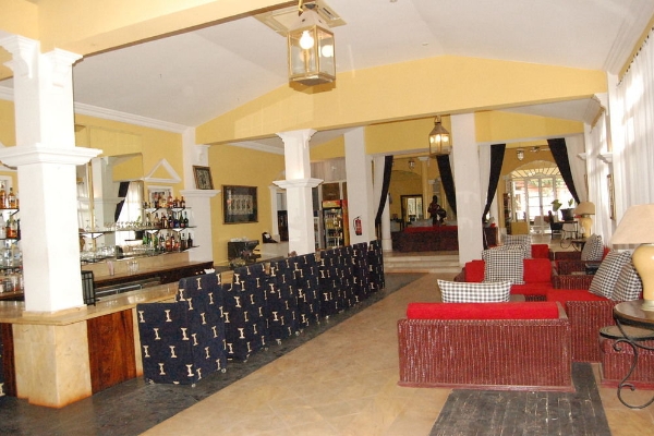 Hotel Coconut Residence (Bakau)
